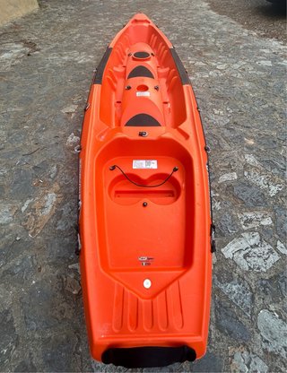 Canoa Borneo Naranja Casi Nueva
