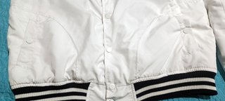 Chaqueta Real Madrid Universitaria Blanca.
