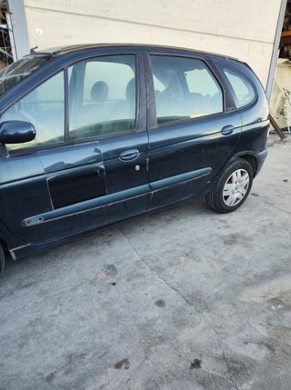 Renault 1878176 faro der scenic i (ja...) f9q732