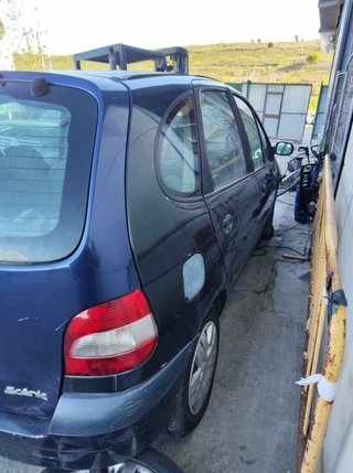 Renault 1878176 faro der scenic i (ja...) f9q732