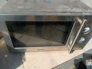 Microondas Severin 900W