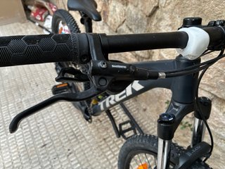 Bicicleta de Montaña TREK  Negra