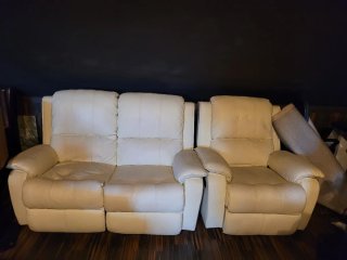 Oportunidad! Sofá y sillón polipiel crema