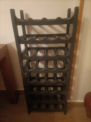 Botellero negro de plástico