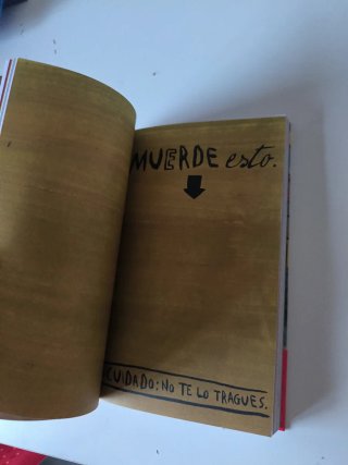 Destroza este diario : ahora la revolución es a...