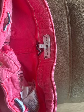 Pantalones cortos Tommy Hilfiger rosas talla 104