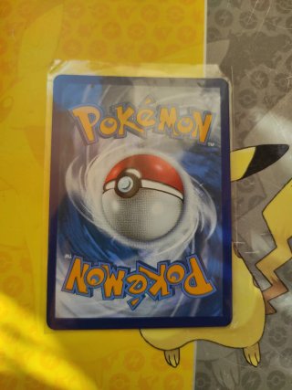 Carta Pokémon Urshifu Golpe Brusco V TG18