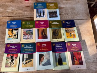 12 libros 1 al 17 escucho ofertas por libro