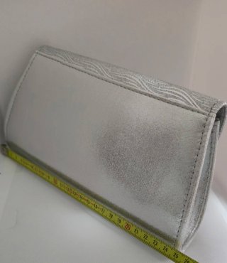 Bolso de mano cartera gris plata