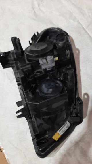 Faro Nissan Qashqai J10