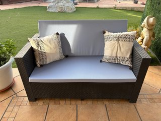 Conjunto terraza con cojines nuevos
