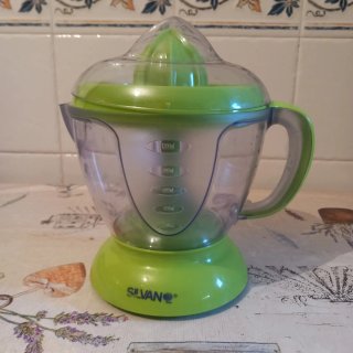 Exprimidor Silvan Eléctrico Verde
