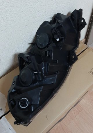 Faro Opel Movano