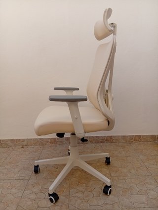 Silla ergonómica estudio beige y gris