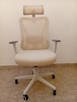 Silla ergonómica estudio beige y gris