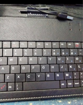 Portatil y funda de cocacola de regalo