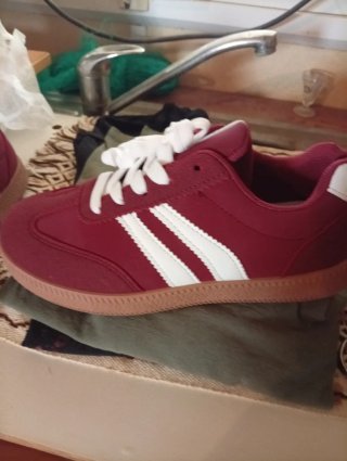 Tenis Adidas Rojos Talla 36 Nuevos