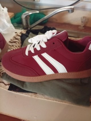 Tenis Adidas Rojos Talla 36 Nuevos