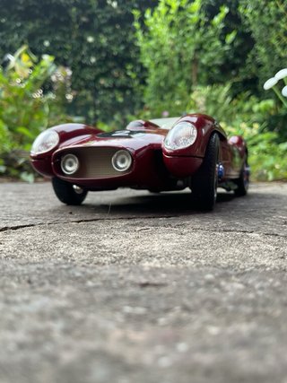 Ferrari 250 Testarossa 1/18 mode Rally Raid.