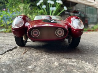 Ferrari 250 Testarossa 1/18 mode Rally Raid.