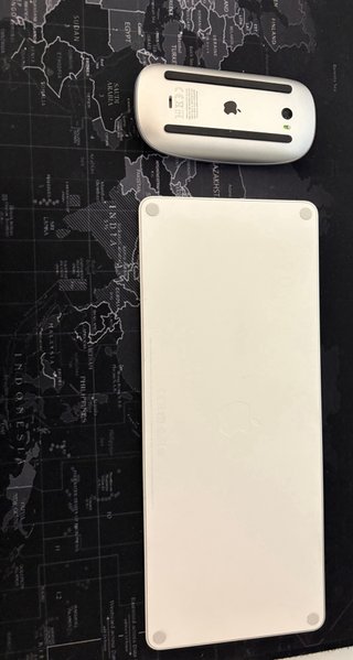 Mac Mini M2 8GB 256GB 2023 + Teclado y Ratón