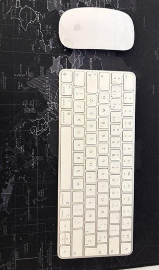 Mac Mini M2 8GB 256GB 2023 + Teclado y Ratón