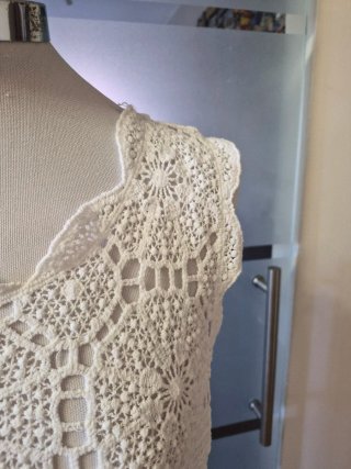 Top asimmetrico uncinetto boho taglia unica