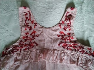 Blusa Zara bordada roja