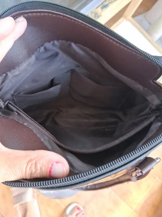 Bolso negro efecto piel cocodrilo