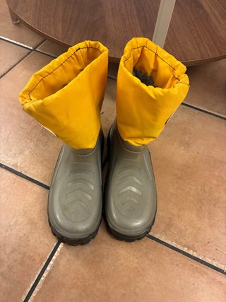 Botas de agua niño talla 32