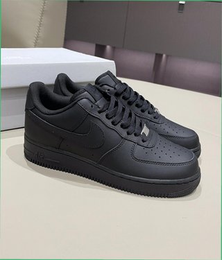 Nike Air Force 1 Negras Talla 37.5