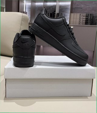 Nike Air Force 1 Negras Talla 37.5