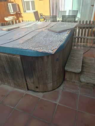 Jakussi - Spa exterior madera y plástico