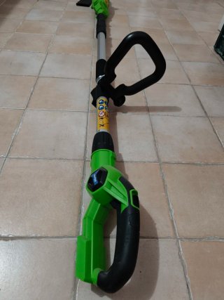 Corta setos a batería