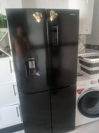 Nevera GEDTECH negra