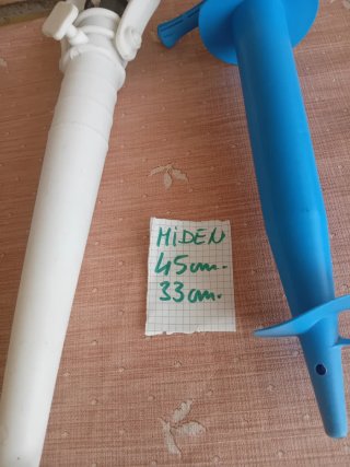 Supporti per ombrellone da spiaggia e mini frigoriferi