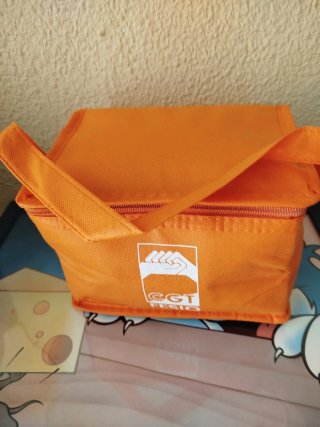 Supporti per ombrellone da spiaggia e mini frigoriferi