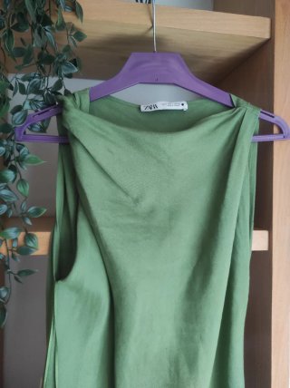 Vestido Zara fruncido lino verde
