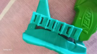 Fucile giocattolo Nerf Dinosquad