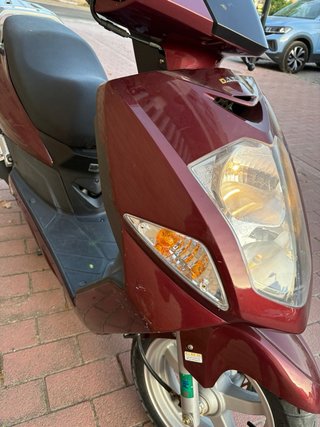 Daelim S1 125 cc