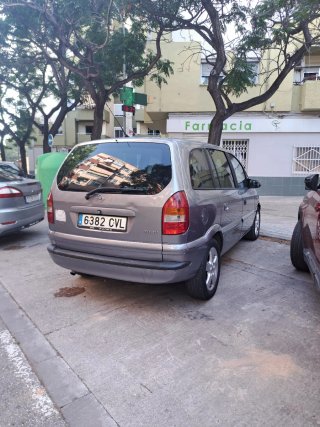 Opel Zafira 2004