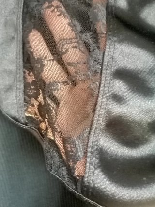 Conjunto Top Lencero y Falda Midi Negra