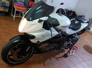 Hyosung GTR 650