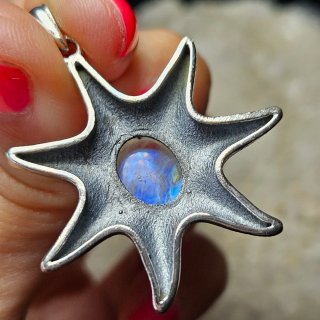 Colgante Estrella de Mar Plata 925 Piedra Luna