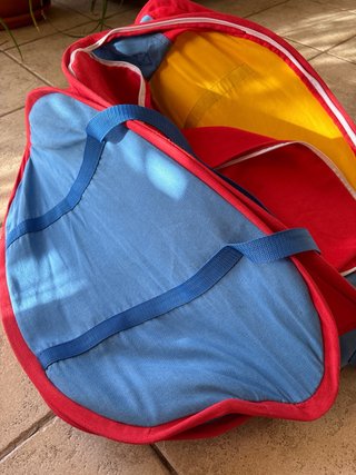 Bolso multiusos rojo y amarillo