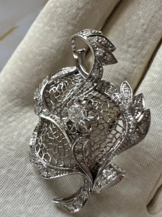 Spilla vintage con diamanti