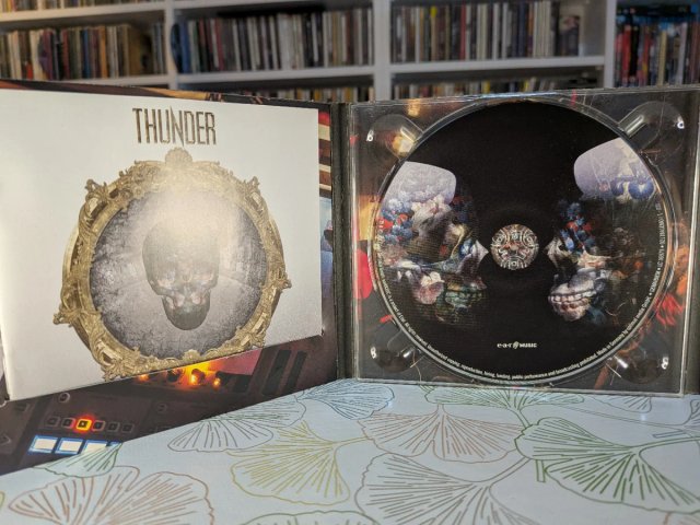 CD Thunder Rip It Up Hard Rock 3 cds