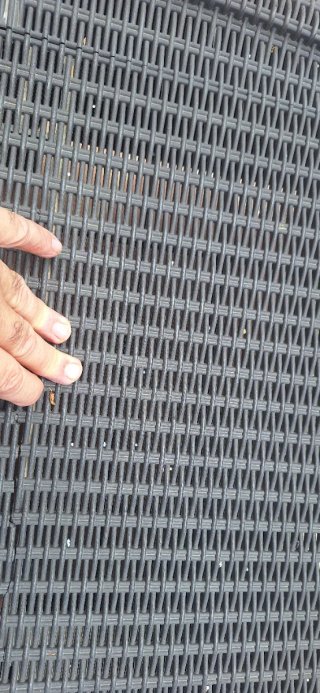 2 sillas y mesita