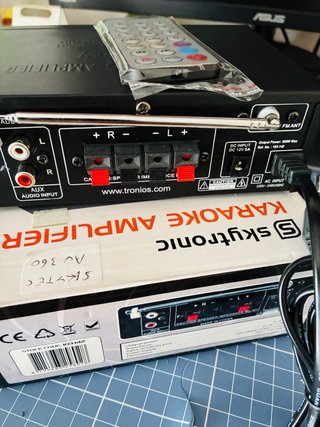 Amplificador Karaoke Skytronic AV-360