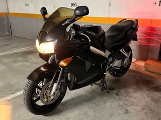 Venta/Cambio Honda VFR 800 Fi 2002 Negra 58000km